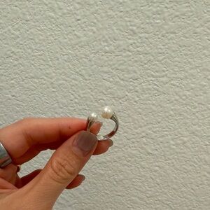 Elegant Silver Ring with Freshwater Pearls